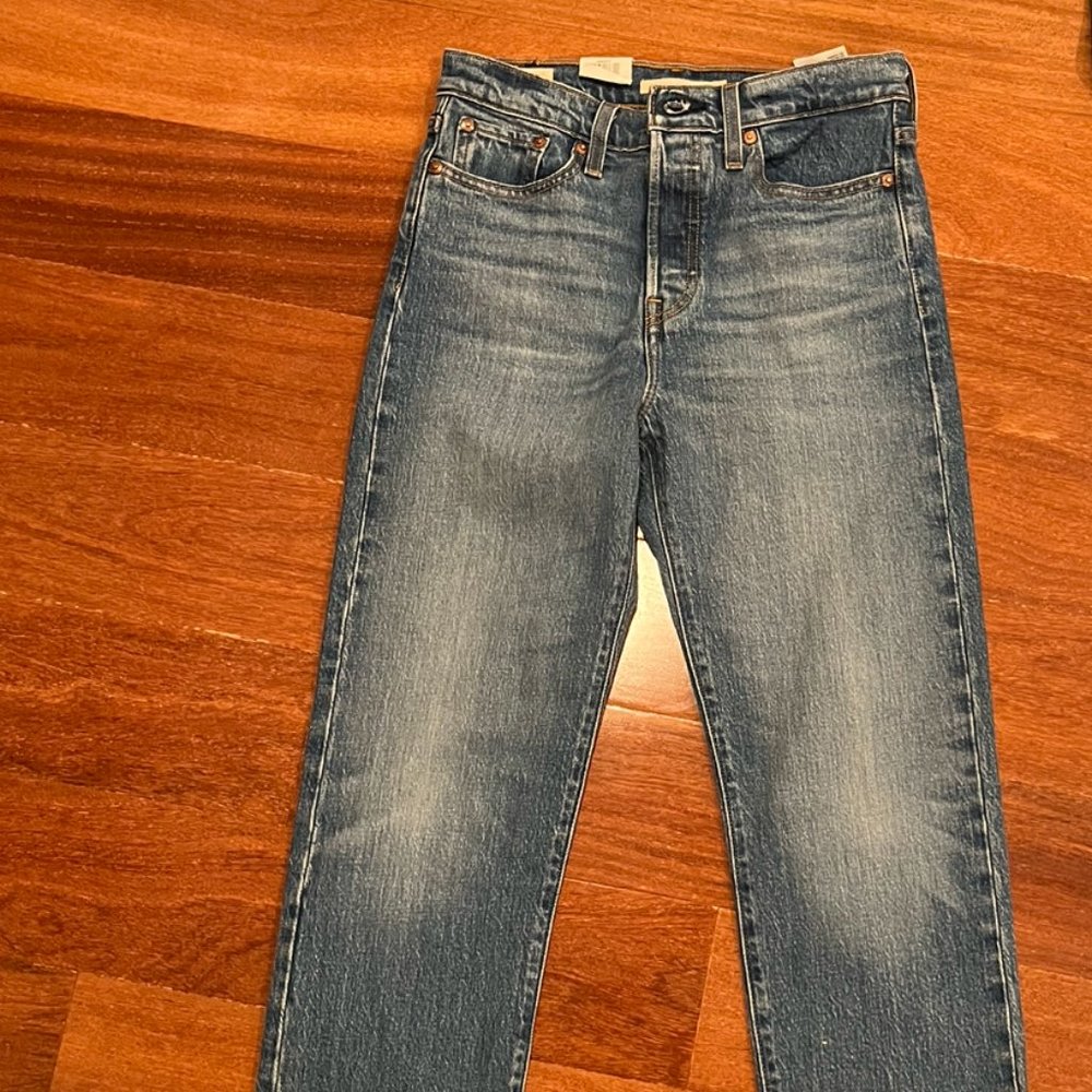 Levis Wedgie Straight Jeans